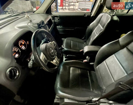 Серый Джип Патриот, объемом двигателя 2.36 л и пробегом 117 тыс. км за 8500 $, фото 7 на Automoto.ua