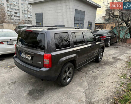 Серый Джип Патриот, объемом двигателя 2 л и пробегом 118 тыс. км за 9000 $, фото 5 на Automoto.ua
