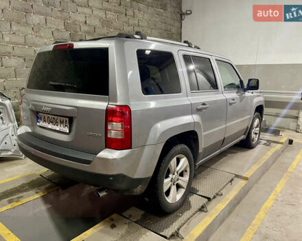 Серый Джип Патриот, объемом двигателя 2.36 л и пробегом 117 тыс. км за 8500 $, фото 2 на Automoto.ua