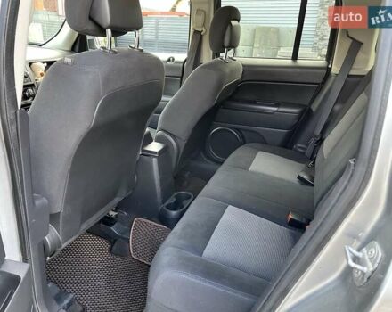 Серый Джип Патриот, объемом двигателя 2 л и пробегом 172 тыс. км за 8900 $, фото 23 на Automoto.ua