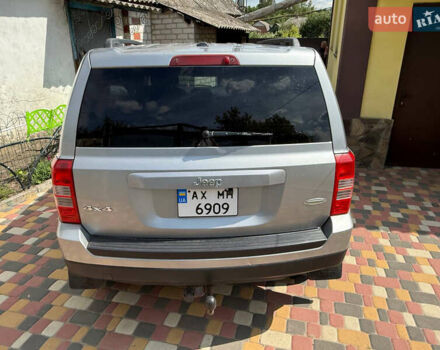 Серый Джип Патриот, объемом двигателя 2.36 л и пробегом 134 тыс. км за 10000 $, фото 2 на Automoto.ua