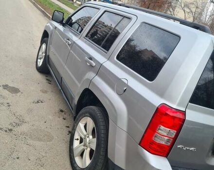 Сірий Джип Patriot, об'ємом двигуна 2.36 л та пробігом 200 тис. км за 10000 $, фото 1 на Automoto.ua