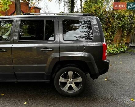 Джип Патриот 2015 в Киеве на Automoto.ua Серый Джип Патриот, объемом двигателя 2.4 л и пробегом 159 тыс. км за 11590 $, фото 9 на Automoto.ua