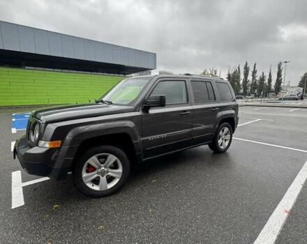Джип Патриот 2015 в Киеве на Automoto.ua Серый Джип Патриот, объемом двигателя 2.36 л и пробегом 212 тыс. км за 10500 $, фото 2 на Automoto.ua