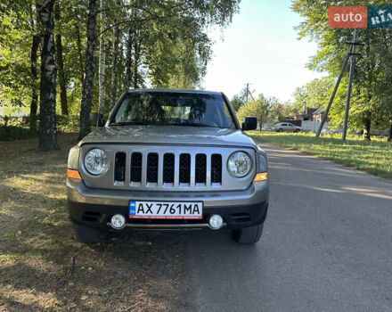 Серый Джип Патриот, объемом двигателя 2.36 л и пробегом 91 тыс. км за 13200 $, фото 1 на Automoto.ua