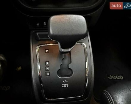 Джип Патриот 2015 в Киеве на Automoto.ua Серый Джип Патриот, объемом двигателя 2.4 л и пробегом 159 тыс. км за 11590 $, фото 18 на Automoto.ua