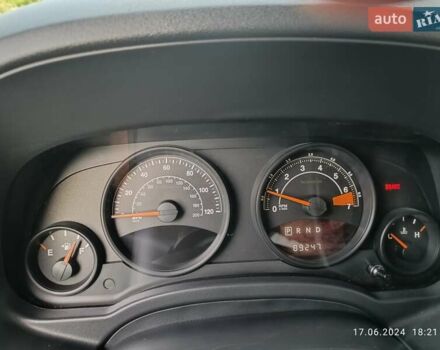 Сірий Джип Patriot, об'ємом двигуна 2 л та пробігом 143 тис. км за 10000 $, фото 5 на Automoto.ua
