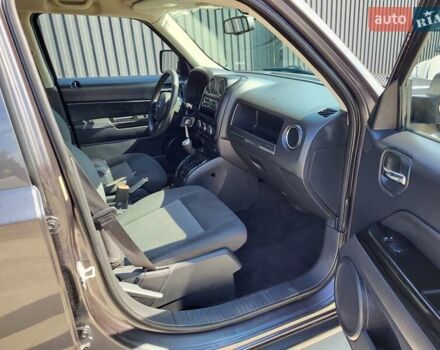 Серый Джип Патриот, объемом двигателя 2 л и пробегом 190 тыс. км за 8999 $, фото 16 на Automoto.ua