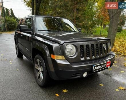 Джип Патриот 2015 в Киеве на Automoto.ua Серый Джип Патриот, объемом двигателя 2.4 л и пробегом 159 тыс. км за 11590 $, фото 1 на Automoto.ua