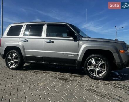 Сірий Джип Patriot, об'ємом двигуна 2.36 л та пробігом 188 тис. км за 10600 $, фото 3 на Automoto.ua