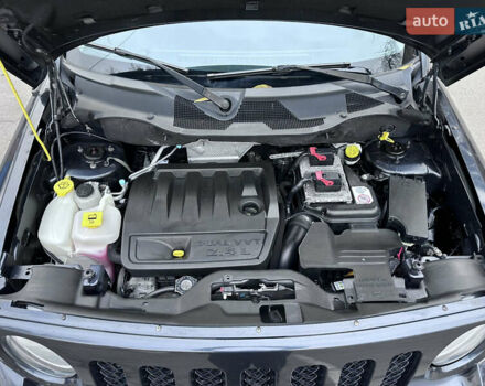 Серый Джип Патриот, объемом двигателя 2.36 л и пробегом 120 тыс. км за 11000 $, фото 39 на Automoto.ua