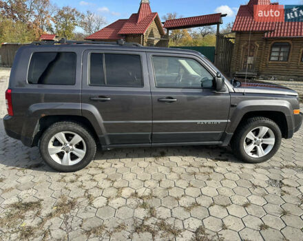 Серый Джип Патриот, объемом двигателя 2.36 л и пробегом 230 тыс. км за 9000 $, фото 6 на Automoto.ua