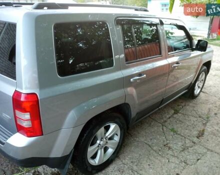 Серый Джип Патриот, объемом двигателя 2.4 л и пробегом 107 тыс. км за 10700 $, фото 3 на Automoto.ua