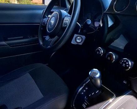 Серый Джип Патриот, объемом двигателя 2.4 л и пробегом 154 тыс. км за 11000 $, фото 5 на Automoto.ua