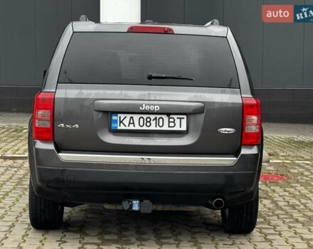 Серый Джип Патриот, объемом двигателя 2.36 л и пробегом 213 тыс. км за 9800 $, фото 8 на Automoto.ua