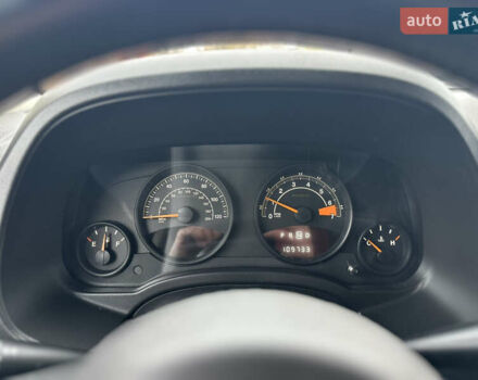 Серый Джип Патриот, объемом двигателя 2.36 л и пробегом 174 тыс. км за 8500 $, фото 19 на Automoto.ua