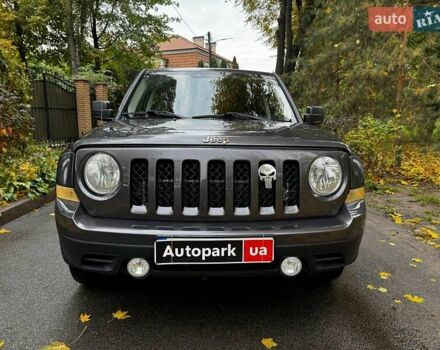 Джип Патриот 2015 в Киеве на Automoto.ua Серый Джип Патриот, объемом двигателя 2.4 л и пробегом 159 тыс. км за 11590 $, фото 3 на Automoto.ua