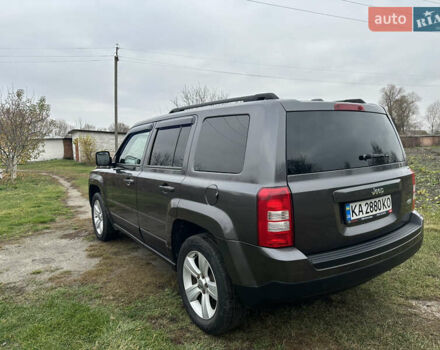 Серый Джип Патриот, объемом двигателя 2.36 л и пробегом 174 тыс. км за 8500 $, фото 2 на Automoto.ua