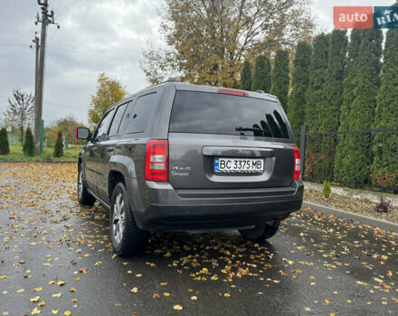 Серый Джип Патриот, объемом двигателя 2.36 л и пробегом 200 тыс. км за 8500 $, фото 6 на Automoto.ua