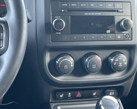 Сірий Джип Patriot, об'ємом двигуна 2.4 л та пробігом 161 тис. км за 10500 $, фото 17 на Automoto.ua