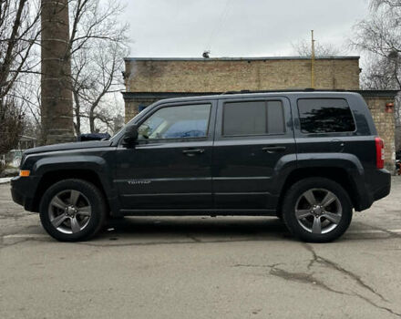 Серый Джип Патриот, объемом двигателя 2.36 л и пробегом 120 тыс. км за 11000 $, фото 5 на Automoto.ua