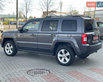 Серый Джип Патриот, объемом двигателя 2.36 л и пробегом 161 тыс. км за 9950 $, фото 3 на Automoto.ua