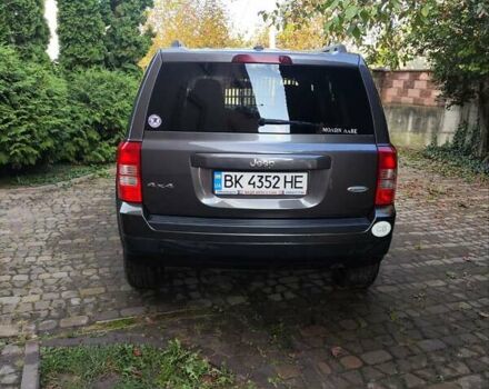 Серый Джип Патриот, объемом двигателя 2.36 л и пробегом 76 тыс. км за 12900 $, фото 4 на Automoto.ua