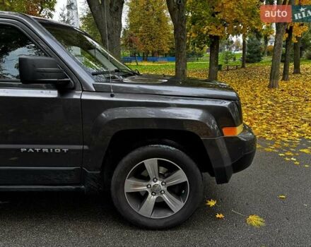 Джип Патриот 2015 в Киеве на Automoto.ua Серый Джип Патриот, объемом двигателя 2.4 л и пробегом 159 тыс. км за 11590 $, фото 4 на Automoto.ua