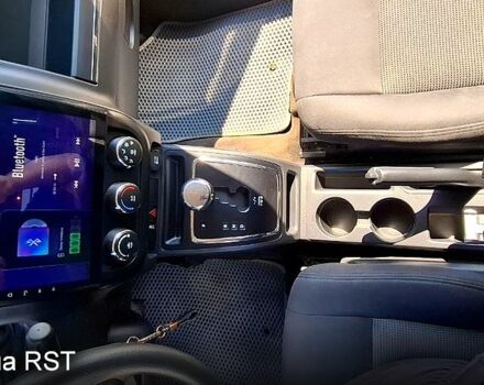 Серый Джип Патриот, объемом двигателя 2.4 л и пробегом 154 тыс. км за 11000 $, фото 7 на Automoto.ua