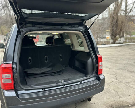 Серый Джип Патриот, объемом двигателя 2.36 л и пробегом 120 тыс. км за 11000 $, фото 13 на Automoto.ua