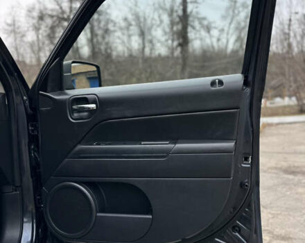 Серый Джип Патриот, объемом двигателя 2.36 л и пробегом 120 тыс. км за 11000 $, фото 19 на Automoto.ua