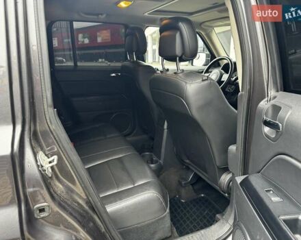 Серый Джип Патриот, объемом двигателя 2.36 л и пробегом 213 тыс. км за 9800 $, фото 12 на Automoto.ua