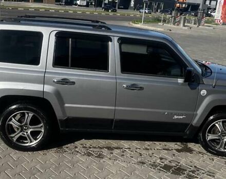 Сірий Джип Patriot, об'ємом двигуна 2.36 л та пробігом 188 тис. км за 10600 $, фото 1 на Automoto.ua