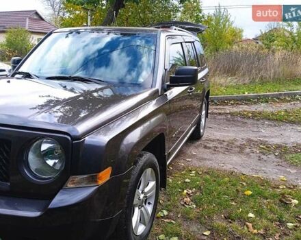 Серый Джип Патриот, объемом двигателя 2.36 л и пробегом 125 тыс. км за 11800 $, фото 3 на Automoto.ua