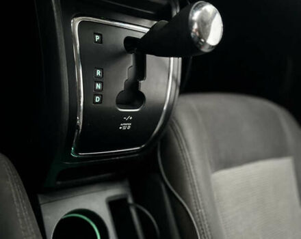 Серый Джип Патриот, объемом двигателя 2 л и пробегом 200 тыс. км за 9999 $, фото 5 на Automoto.ua