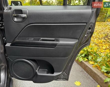 Джип Патриот 2015 в Киеве на Automoto.ua Серый Джип Патриот, объемом двигателя 2.4 л и пробегом 159 тыс. км за 11590 $, фото 25 на Automoto.ua