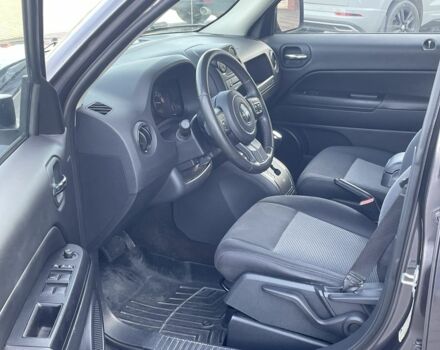 Сірий Джип Patriot, об'ємом двигуна 2.4 л та пробігом 161 тис. км за 10500 $, фото 15 на Automoto.ua