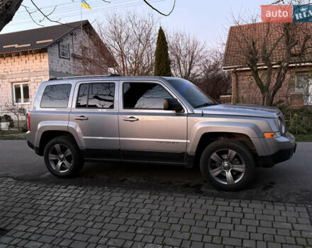 Серый Джип Патриот, объемом двигателя 2.4 л и пробегом 143 тыс. км за 12600 $, фото 6 на Automoto.ua