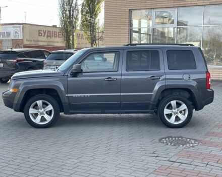 Сірий Джип Patriot, об'ємом двигуна 2.4 л та пробігом 161 тис. км за 10500 $, фото 2 на Automoto.ua