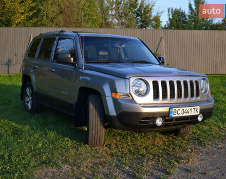 Сірий Джип Patriot, об'ємом двигуна 2.4 л та пробігом 170 тис. км за 13300 $, фото 1 на Automoto.ua