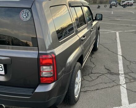 Серый Джип Патриот, объемом двигателя 2.4 л и пробегом 175 тыс. км за 10500 $, фото 6 на Automoto.ua