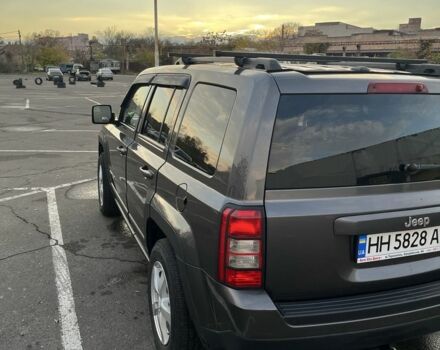Серый Джип Патриот, объемом двигателя 2.4 л и пробегом 175 тыс. км за 10500 $, фото 5 на Automoto.ua