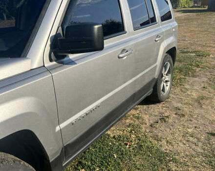 Серый Джип Патриот, объемом двигателя 2.4 л и пробегом 195 тыс. км за 11700 $, фото 3 на Automoto.ua