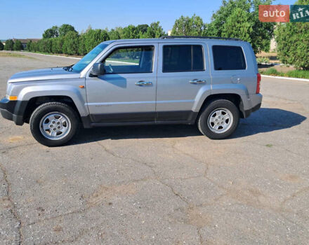 Серый Джип Патриот, объемом двигателя 2.36 л и пробегом 195 тыс. км за 10300 $, фото 12 на Automoto.ua