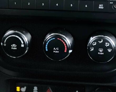 Серый Джип Патриот, объемом двигателя 2 л и пробегом 97 тыс. км за 10750 $, фото 10 на Automoto.ua