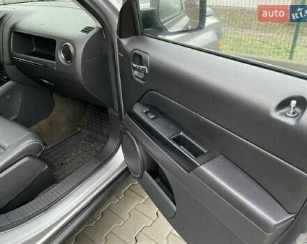 Серый Джип Патриот, объемом двигателя 2 л и пробегом 99 тыс. км за 12300 $, фото 5 на Automoto.ua