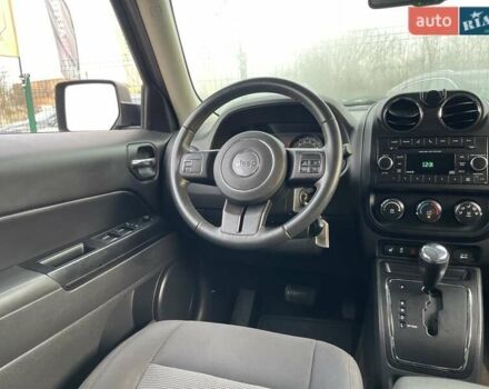 Серый Джип Патриот, объемом двигателя 2.36 л и пробегом 88 тыс. км за 13450 $, фото 8 на Automoto.ua