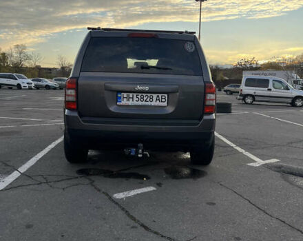 Серый Джип Патриот, объемом двигателя 2.36 л и пробегом 175 тыс. км за 11000 $, фото 1 на Automoto.ua