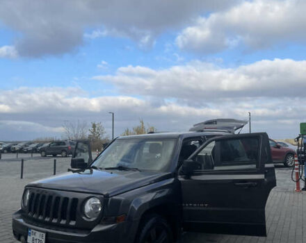 Сірий Джип Patriot, об'ємом двигуна 2.36 л та пробігом 197 тис. км за 11500 $, фото 25 на Automoto.ua
