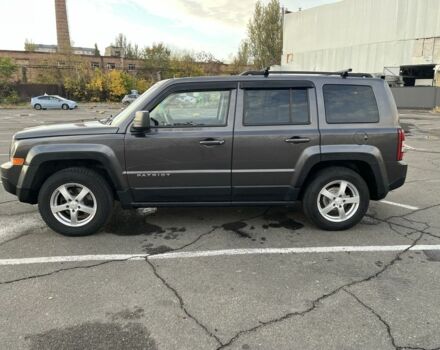 Серый Джип Патриот, объемом двигателя 2.4 л и пробегом 175 тыс. км за 10500 $, фото 2 на Automoto.ua
